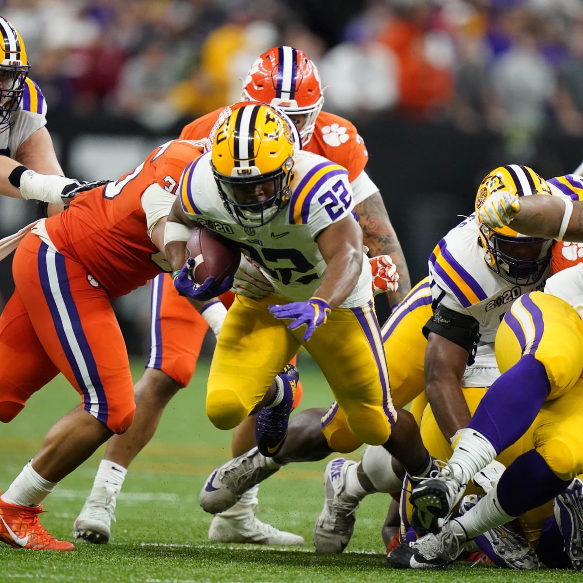 Edwards-Helaire Named Semifinalist for Doak Walker – LSU