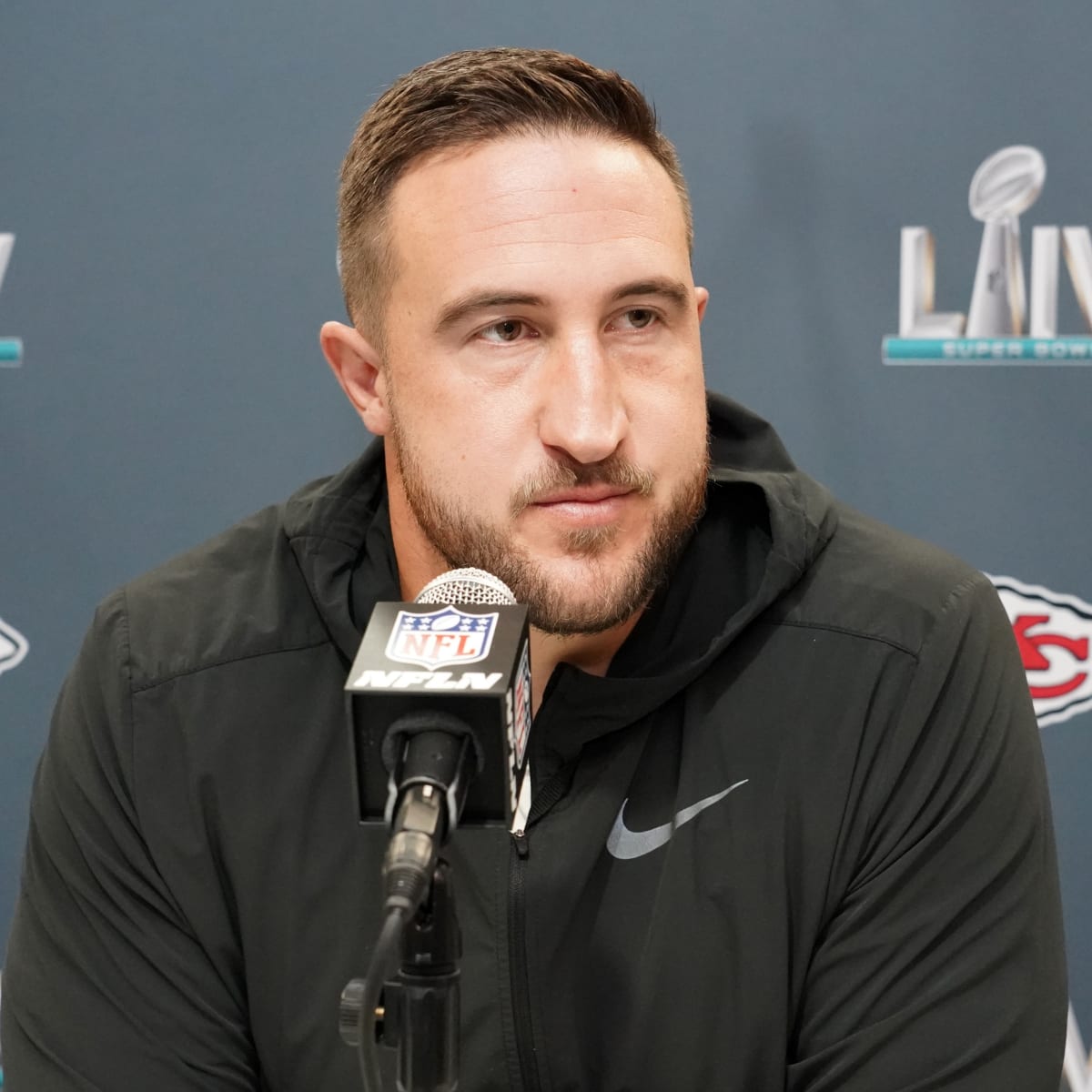 49ers release recently-retired Joe Staley in procedural move, per