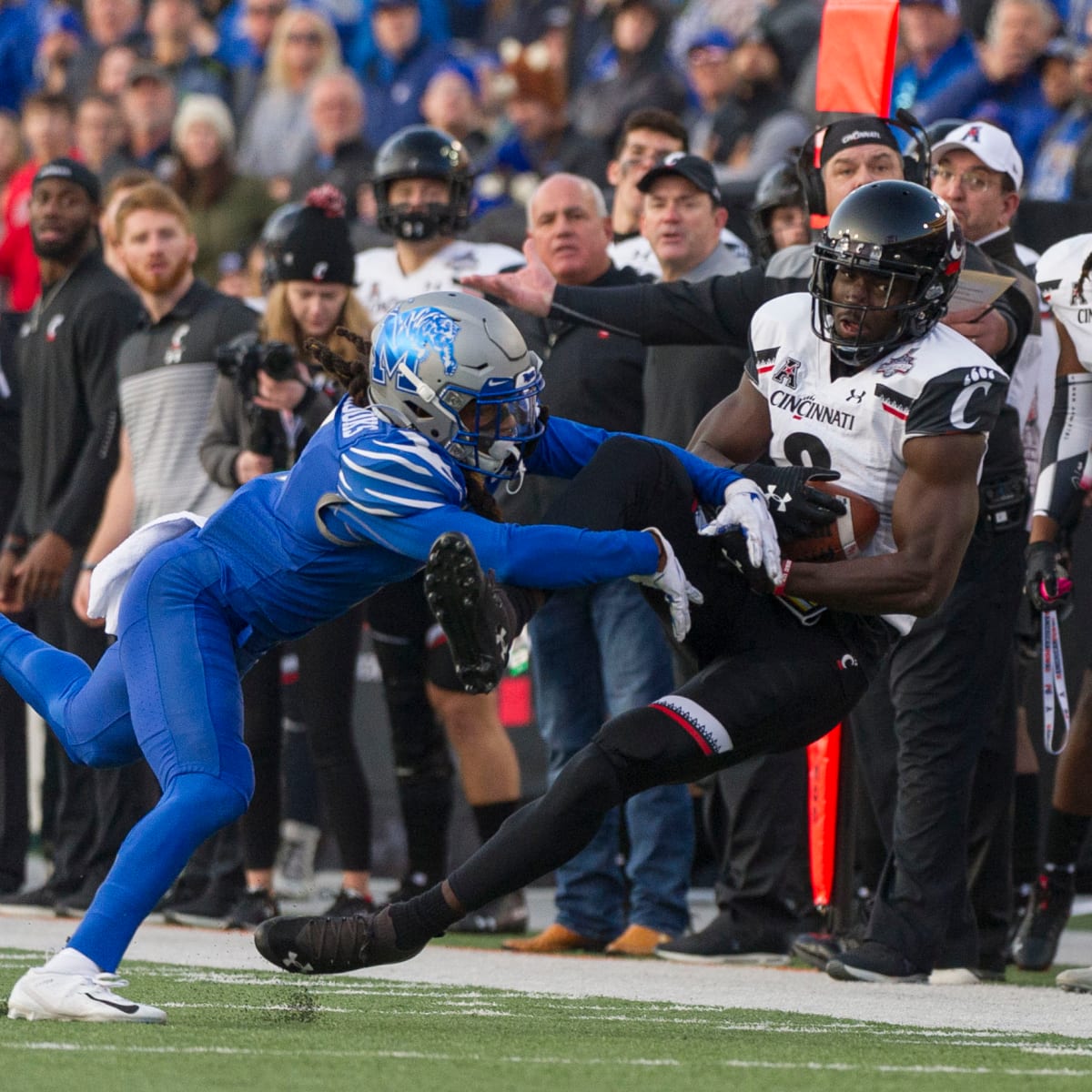 Jacksonville Jaguars Select CB Chris Claybrooks No. 223 Overall in Seventh  Round of NFL Draft - Sports Illustrated Jacksonville Jaguars News, Analysis  and More