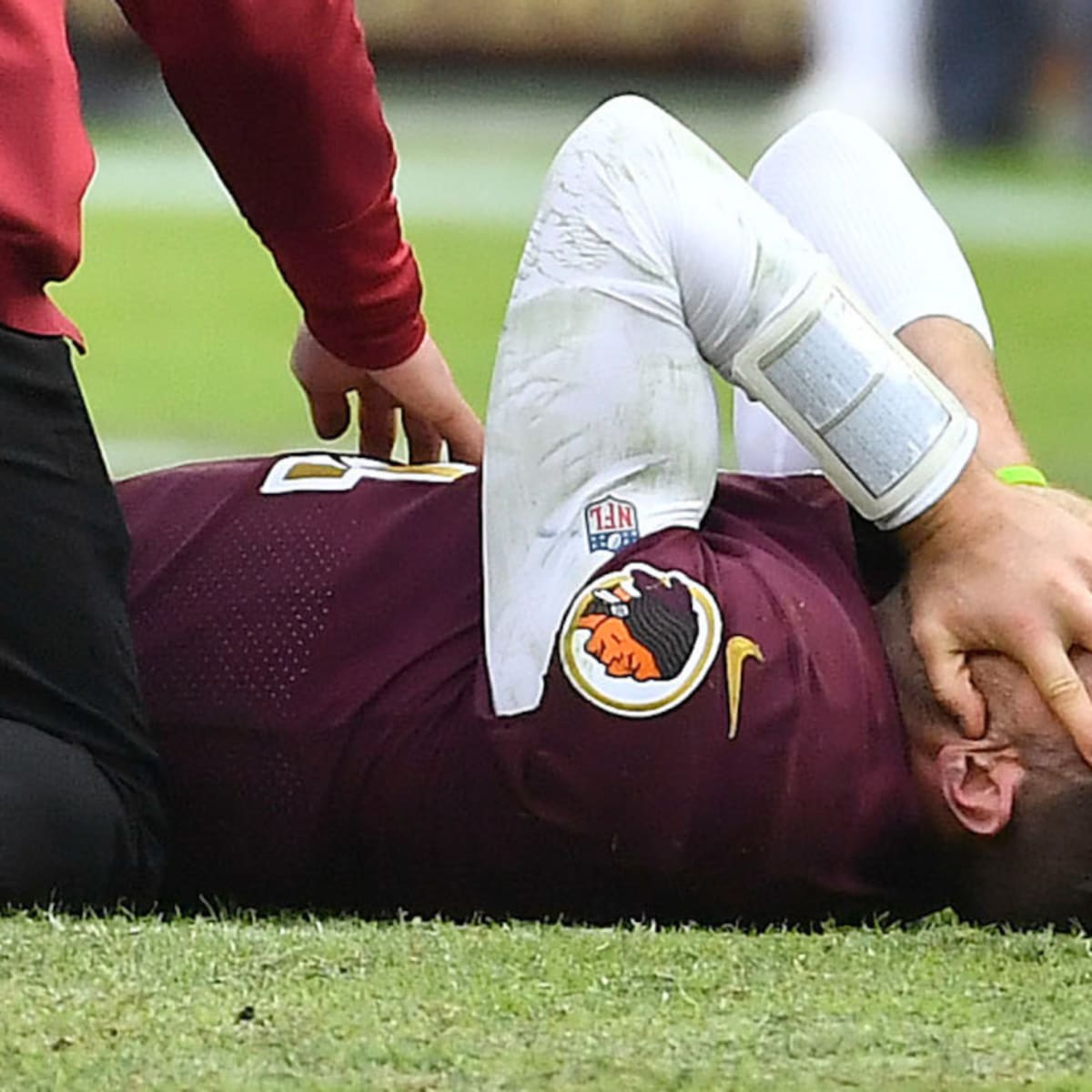 Alex Smith Injury: Redskins quarterback carted off after hurting leg/ankle  - Bleeding Green Nation