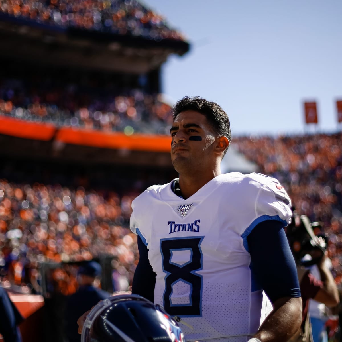 Titans QB Marcus Mariota still beloved by fans back in Hawaii - Sports  Illustrated