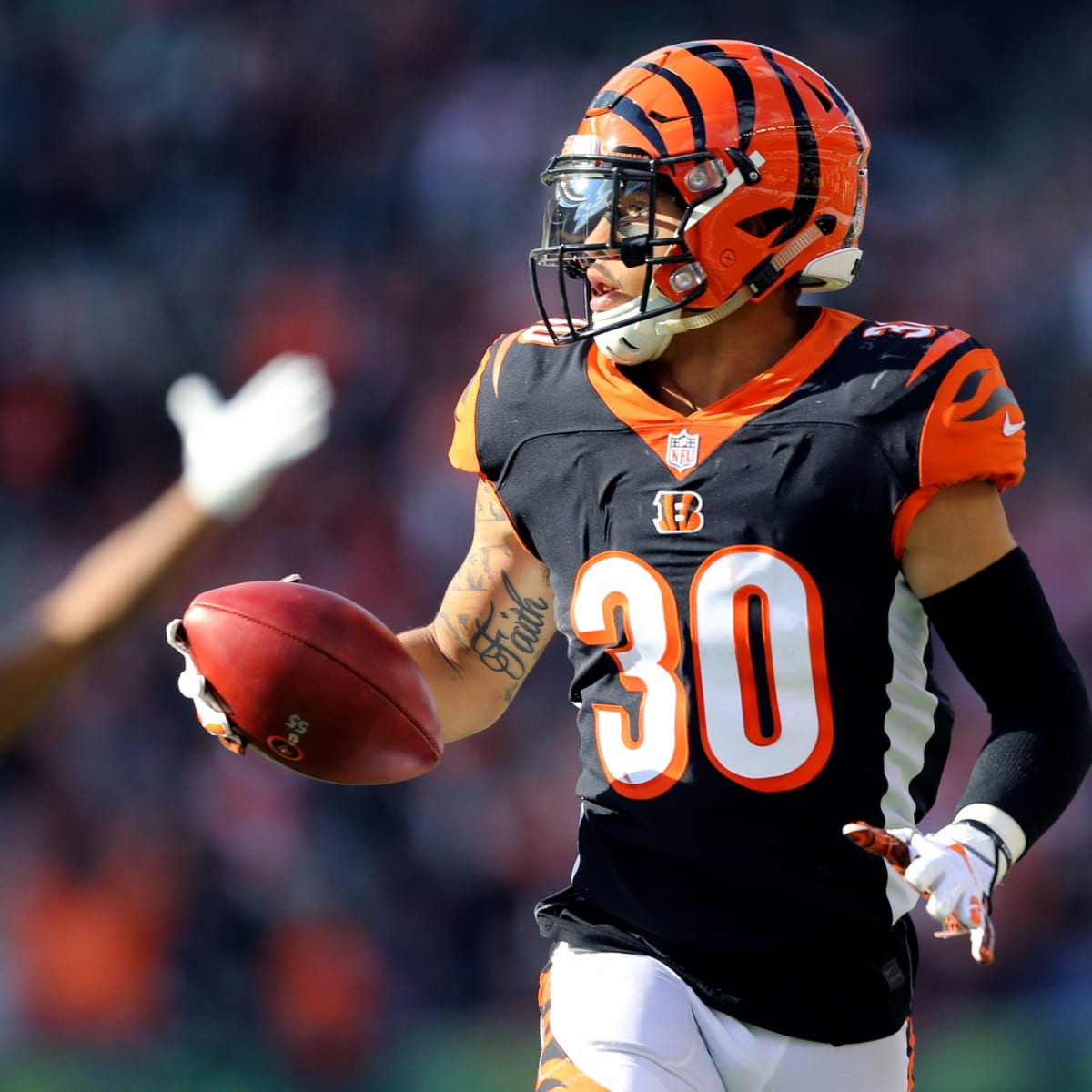 Jessie Bates is sold on Cincinnati Bengals Quarterback Joe Burrow - Sports  Illustrated Cincinnati Bengals News, Analysis and More