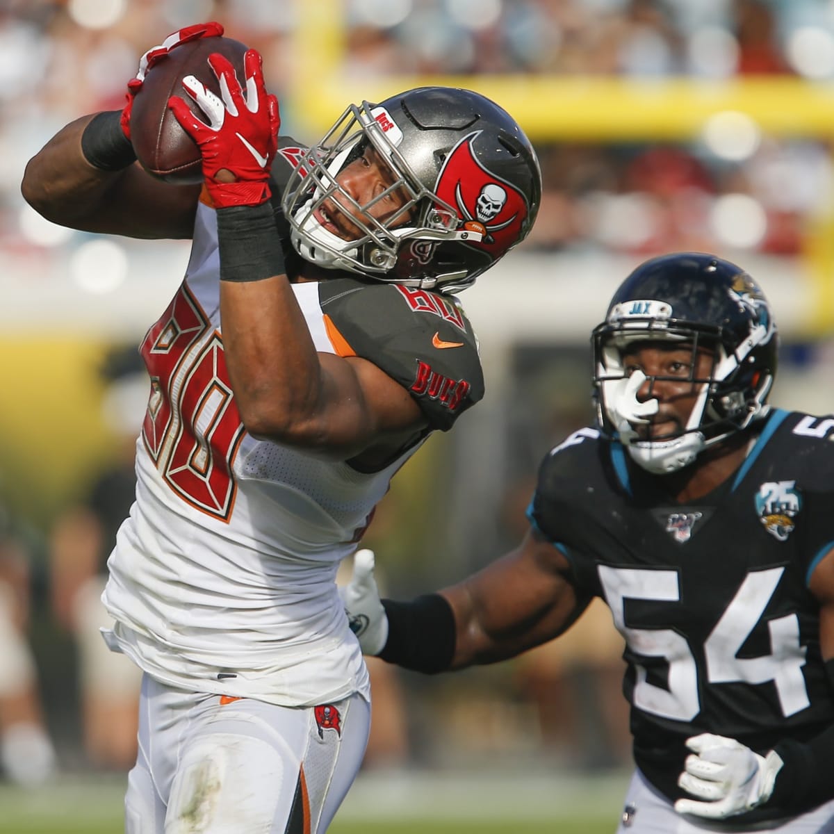 Report: Buccaneers pick up O.J. Howard's fifth-year option