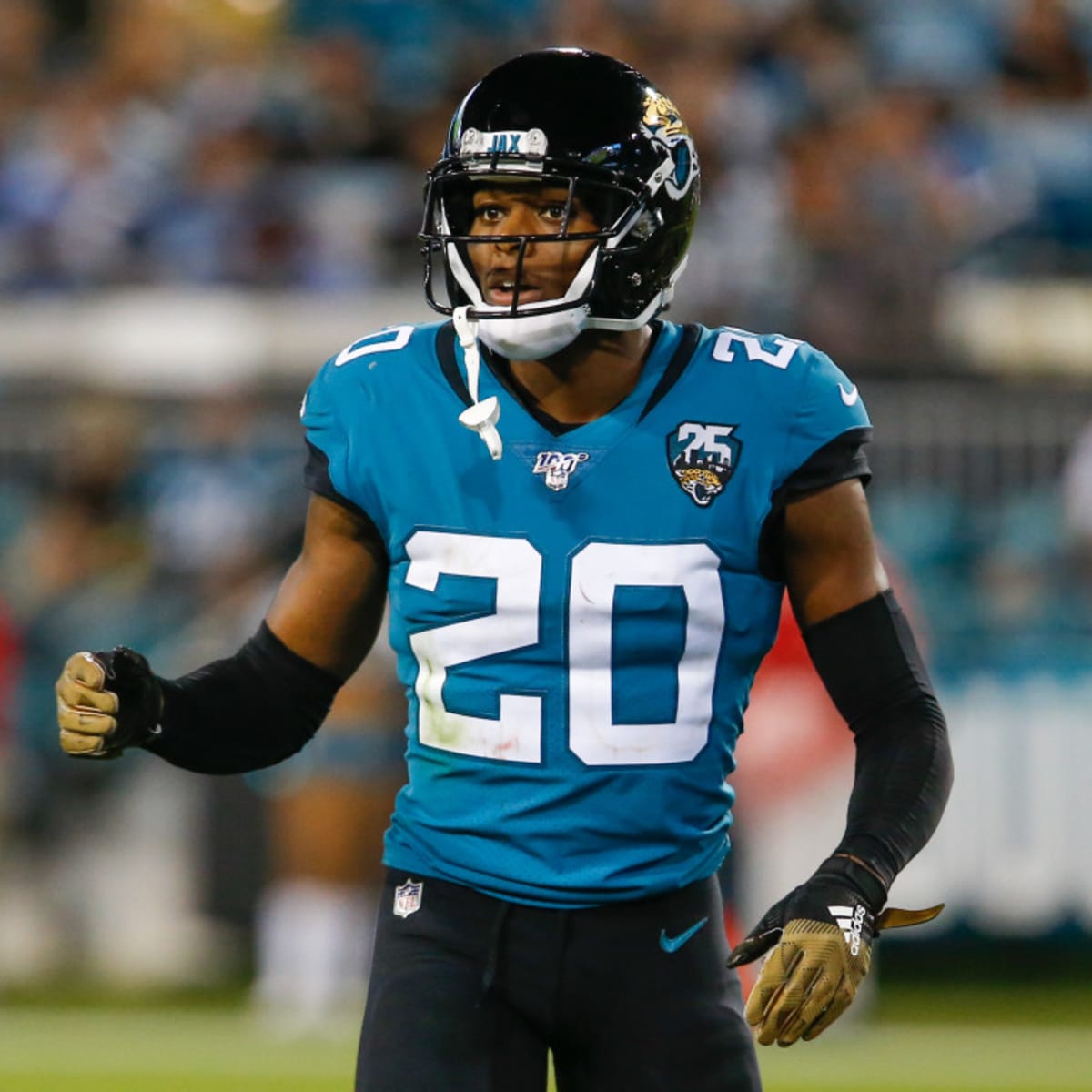 East Rutherford, New Jersey, USA. 9th Sep, 2018. Jacksonville Jaguars  cornerback Jalen Ramsey (20) on the sideline in the first half during a NFL  game between the Jacksonville Jaguars and the New