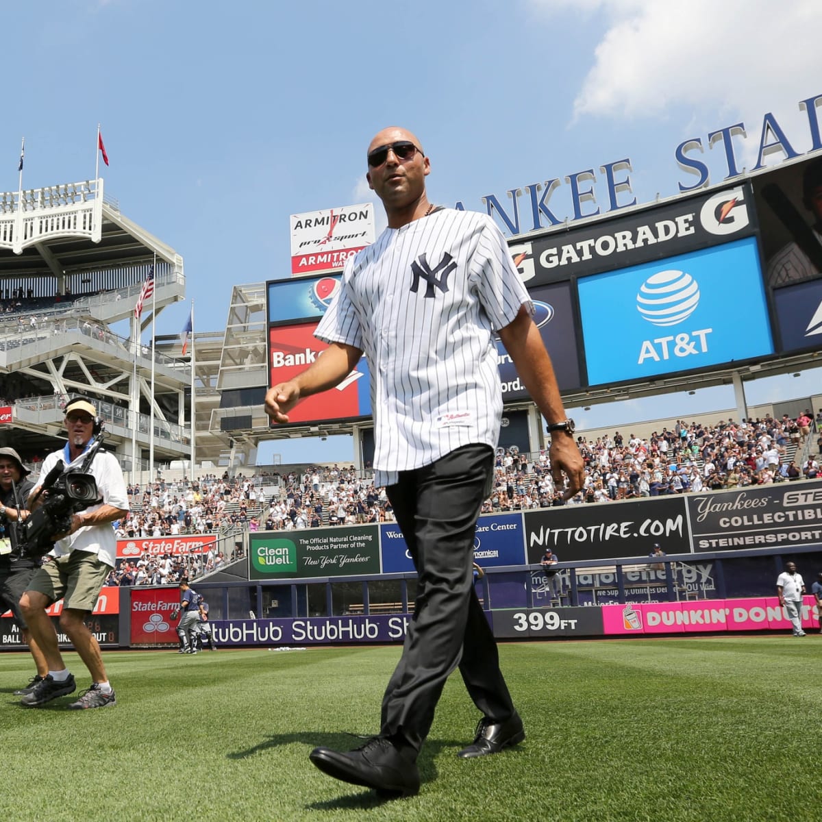 Yankees legend Derek Jeter shines at Hall of Fame induction in Cooperstown  - Sports Illustrated NY Yankees News, Analysis and More