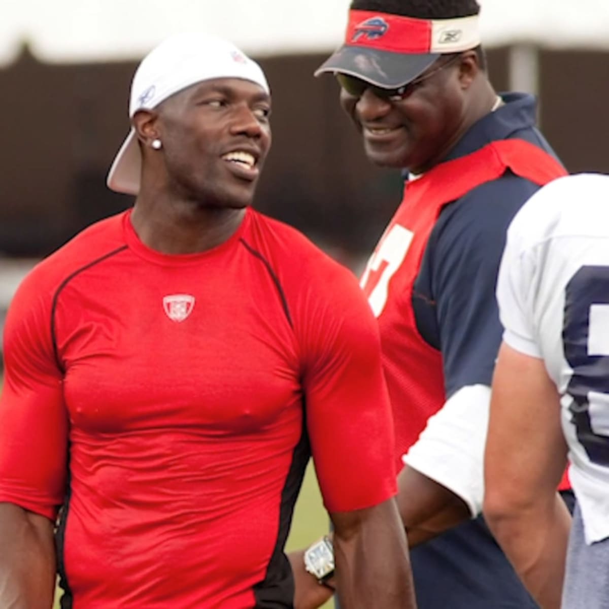 Terrell Owens and Randy Moss: Odds They Land on Each Team in 2011, News,  Scores, Highlights, Stats, and Rumors