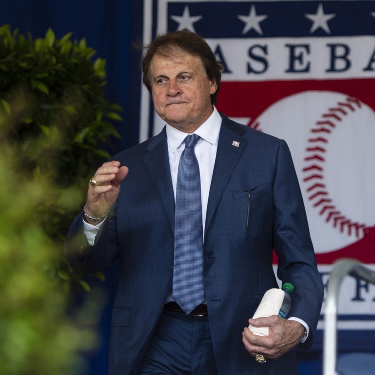 Tony La Russa terminates relationship with animal rescue group after  adoption mishap