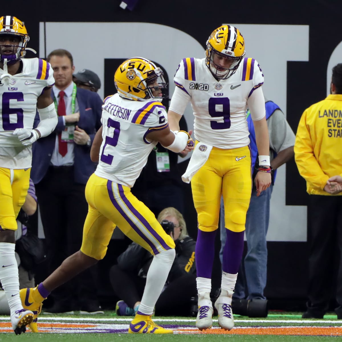 WR Justin Jefferson Went from a 2-Star Recruit to Torching LSU's