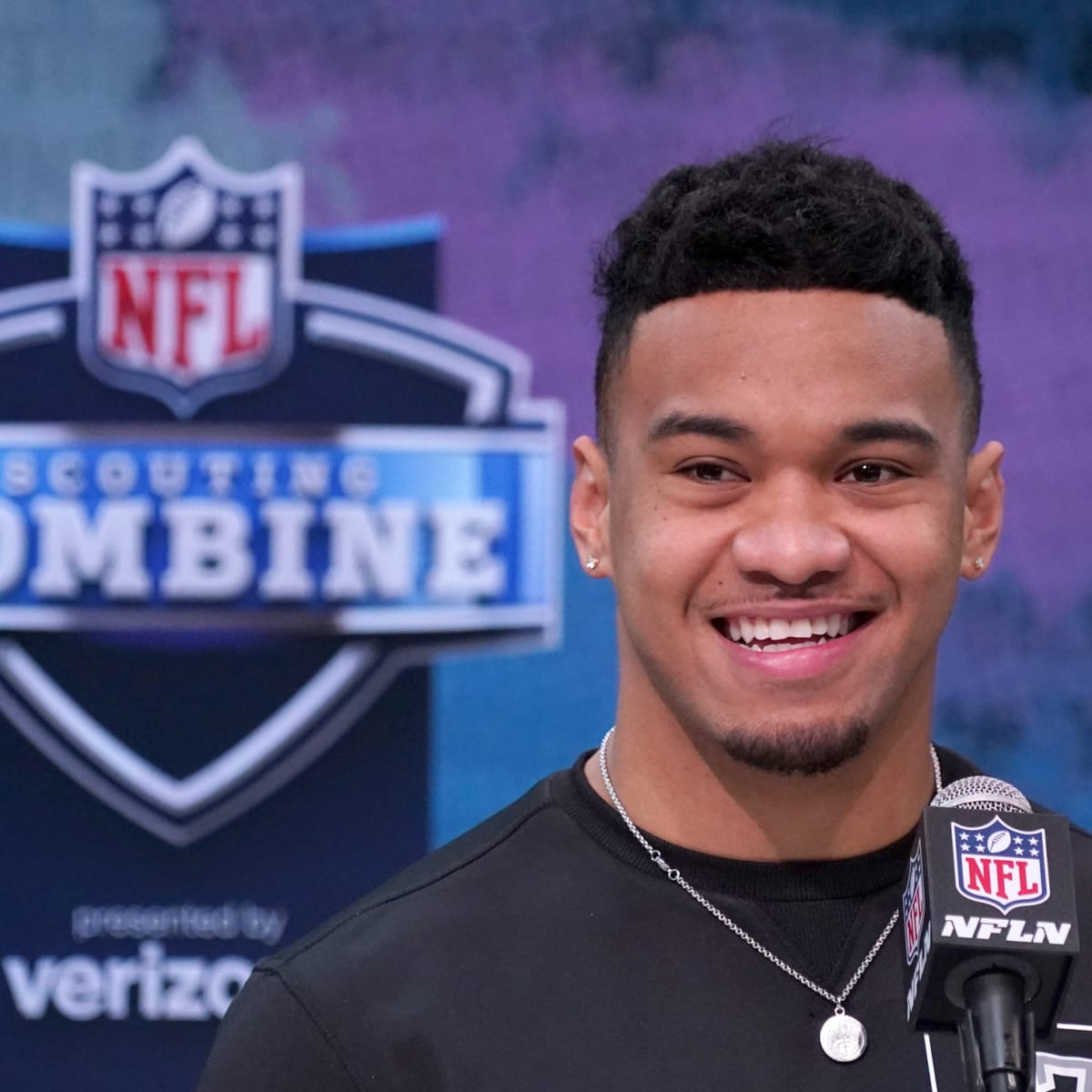 Tua Tagovailoa's Dolphins Jersey Sales Top Tom Brady, Joe Burrow