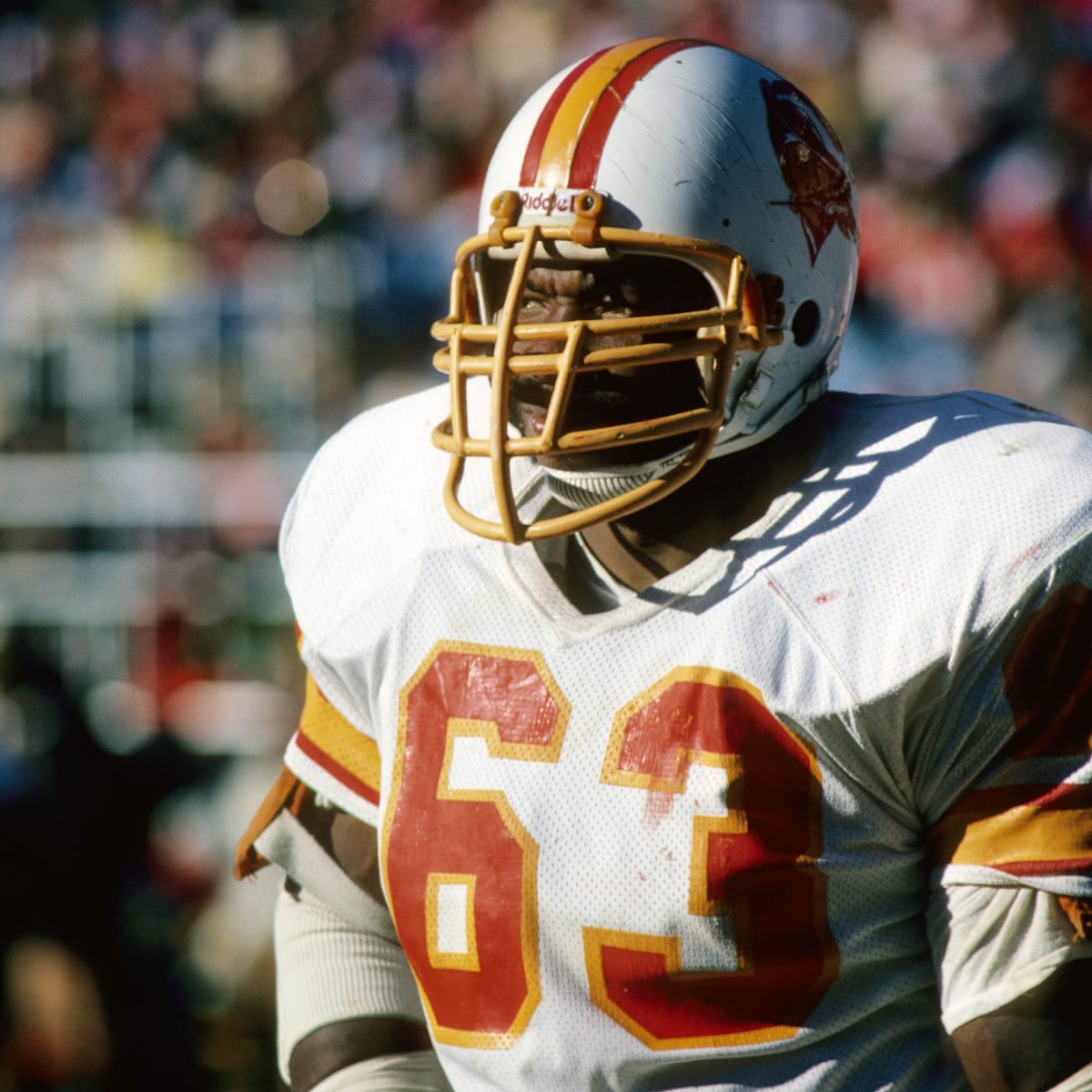 Lee Roy Selmon #63 - Tampa Bay Buccaneers Pro Football Hall of Fame - Tampa  Bay Buccaneers Fanatical Fan Player Spotlight