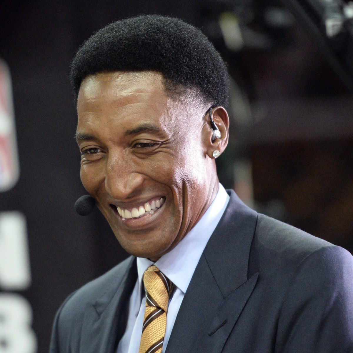 Scottie Pippen convinced Bulls GM Jerry Krause to trade up for him in 1987  NBA Draft