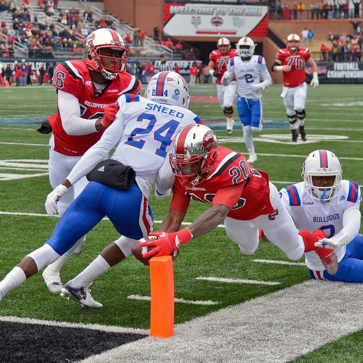 Chiefs' Steve Spagnuolo calls cornerback L'Jarius Sneed a 'tough sucker' -  Arrowhead Pride