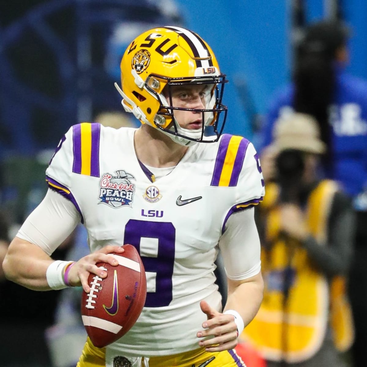 Boomer Esiason compares Joe Burrow to elite NFL QB