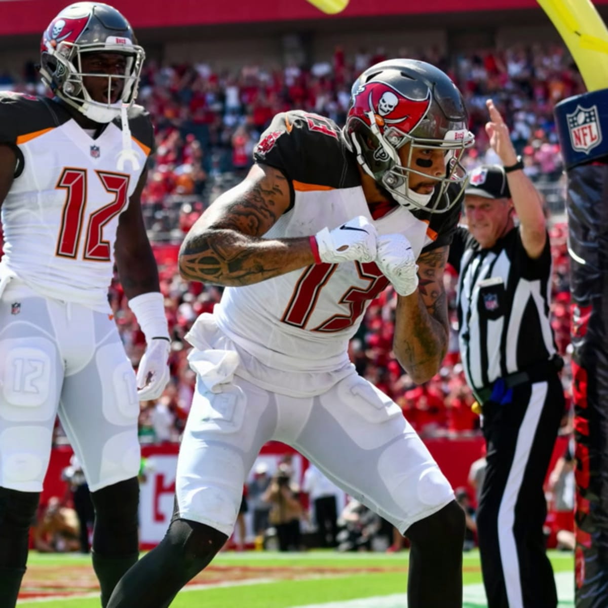 Monday Night Football Same Game Parlay: Can Mike Evans, Chris Godwin, and  More Cook on MNF?