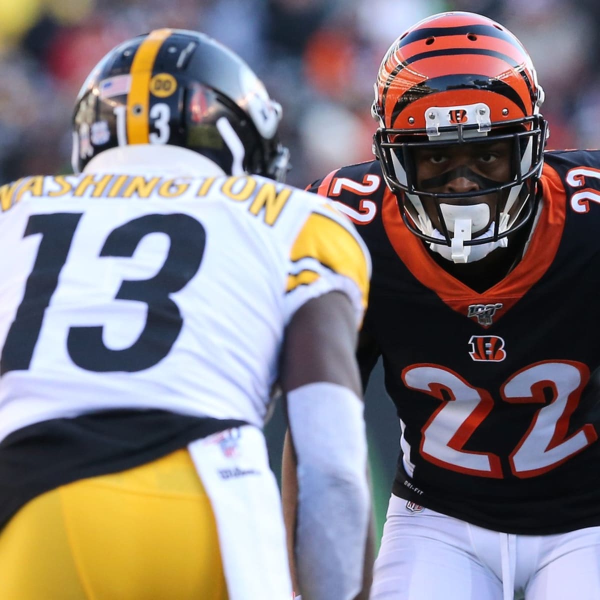 Cincinnati Bengals' Mackensie Alexander (21) and William Jackson (22)  celebrate after Pittsburg …