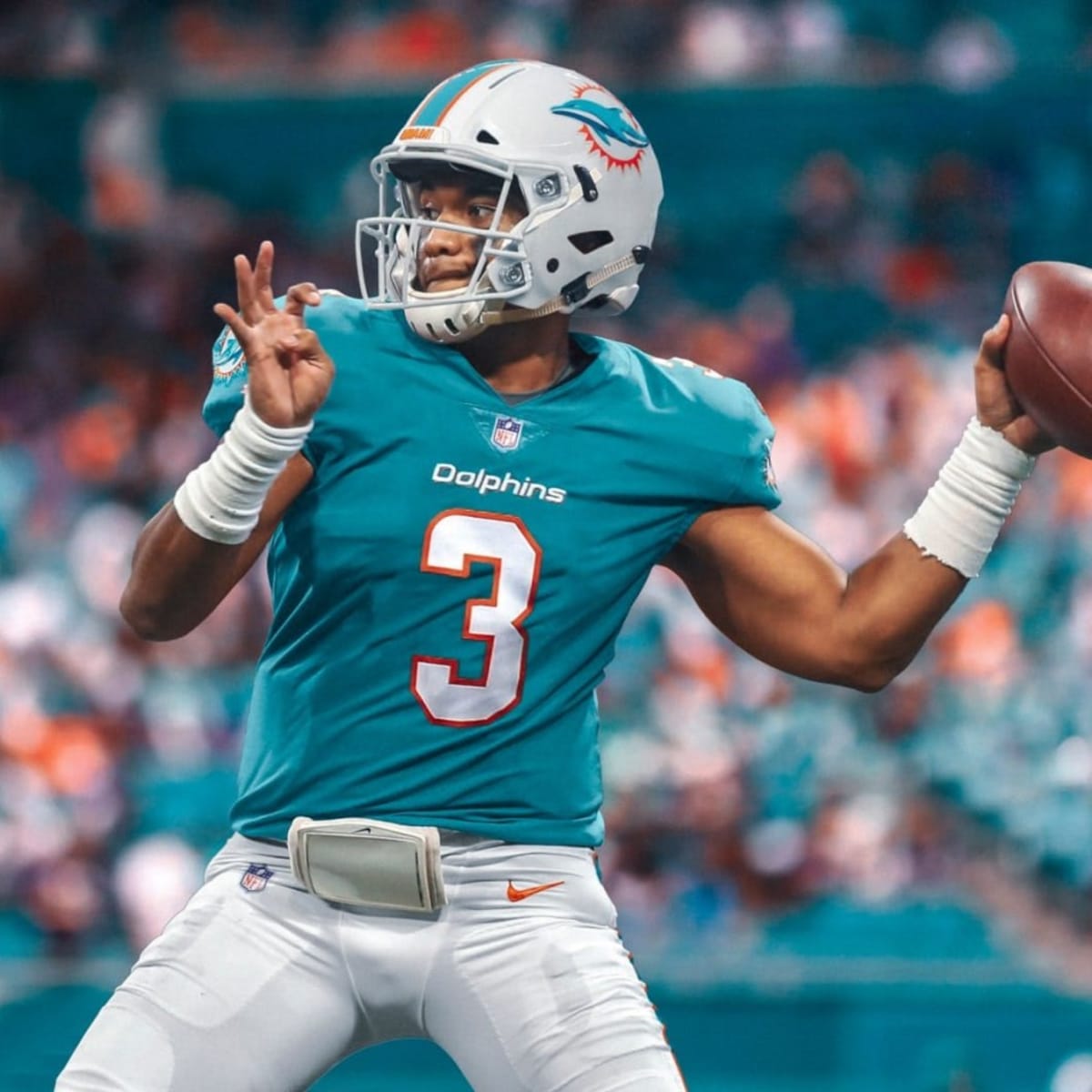 Rob Ninkovich Says Dolphins Won't Push Tua to Be Week 1 Starter