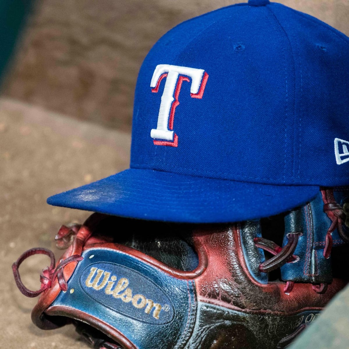 Rangers History Today: Juan Gonzalez Signs With Texas - Sports Illustrated  Texas Rangers News, Analysis and More