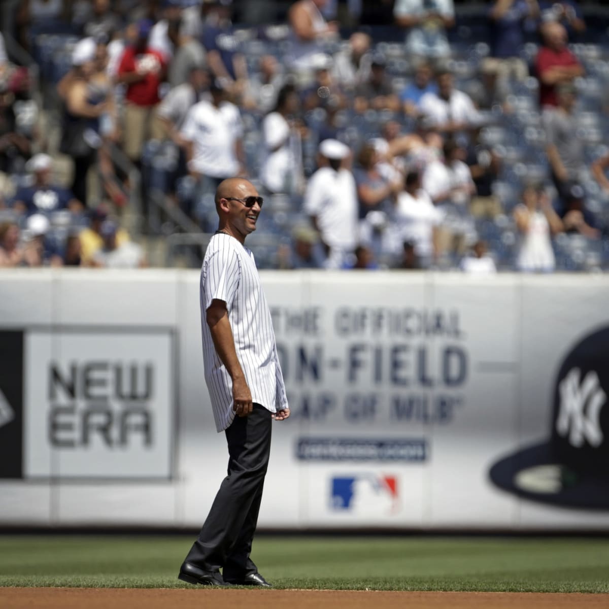 Derek Jeter says he would have moved out of New York City if Yankees lost  to Mets in 2000 World Series