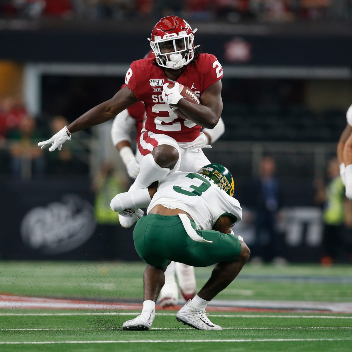 Oklahoma Sooners RB Rhamondre Stevenson headed to the NFL - Sports  Illustrated Oklahoma Sooners News, Analysis and More