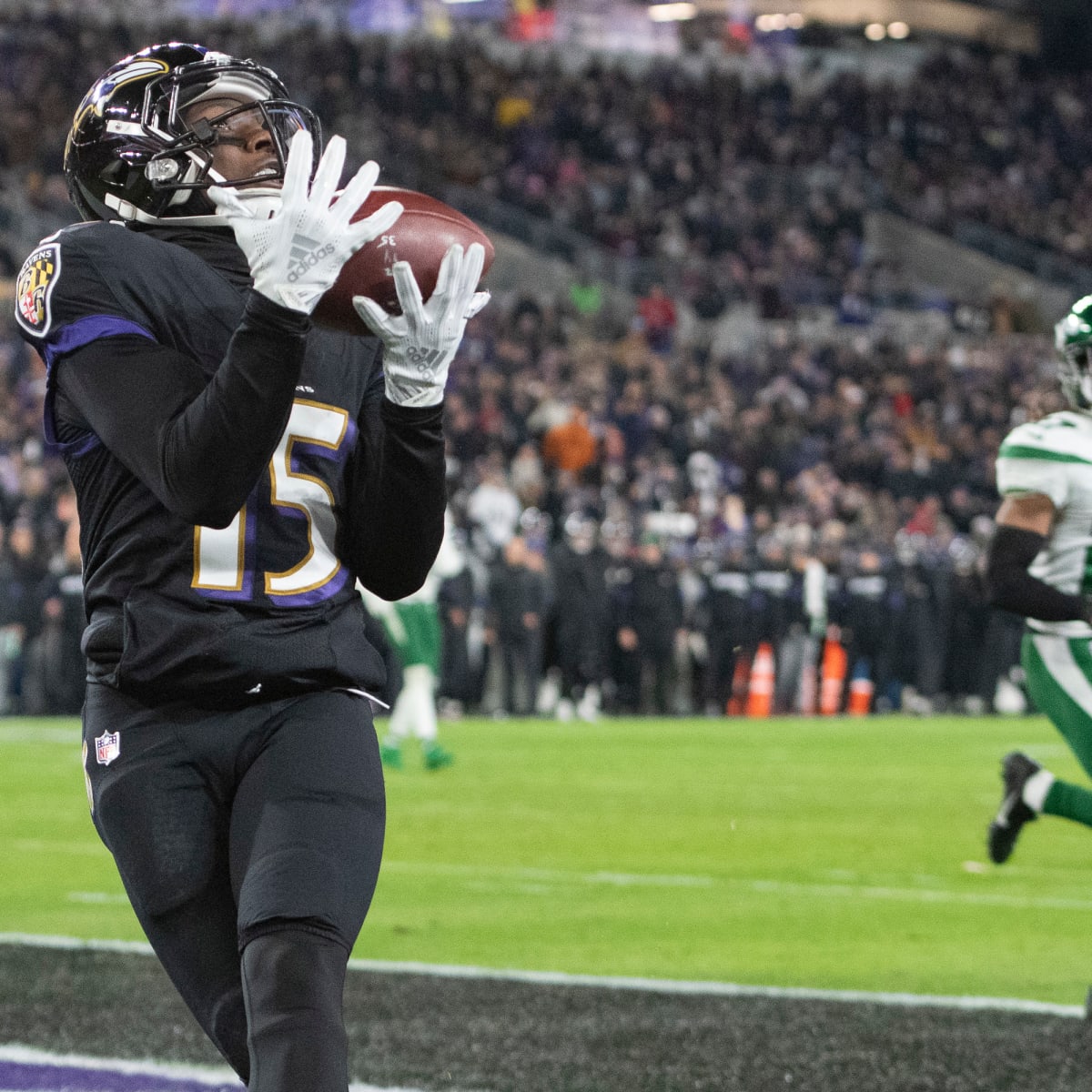 Ravens WR Marquise Brown sporting larger frame, more speed