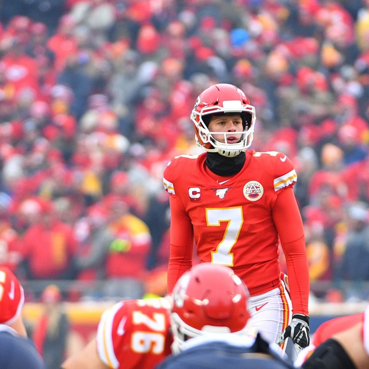 Chiefs' Harrison Butker defends Tommy Townsend amid holder controversy -  Arrowhead Pride