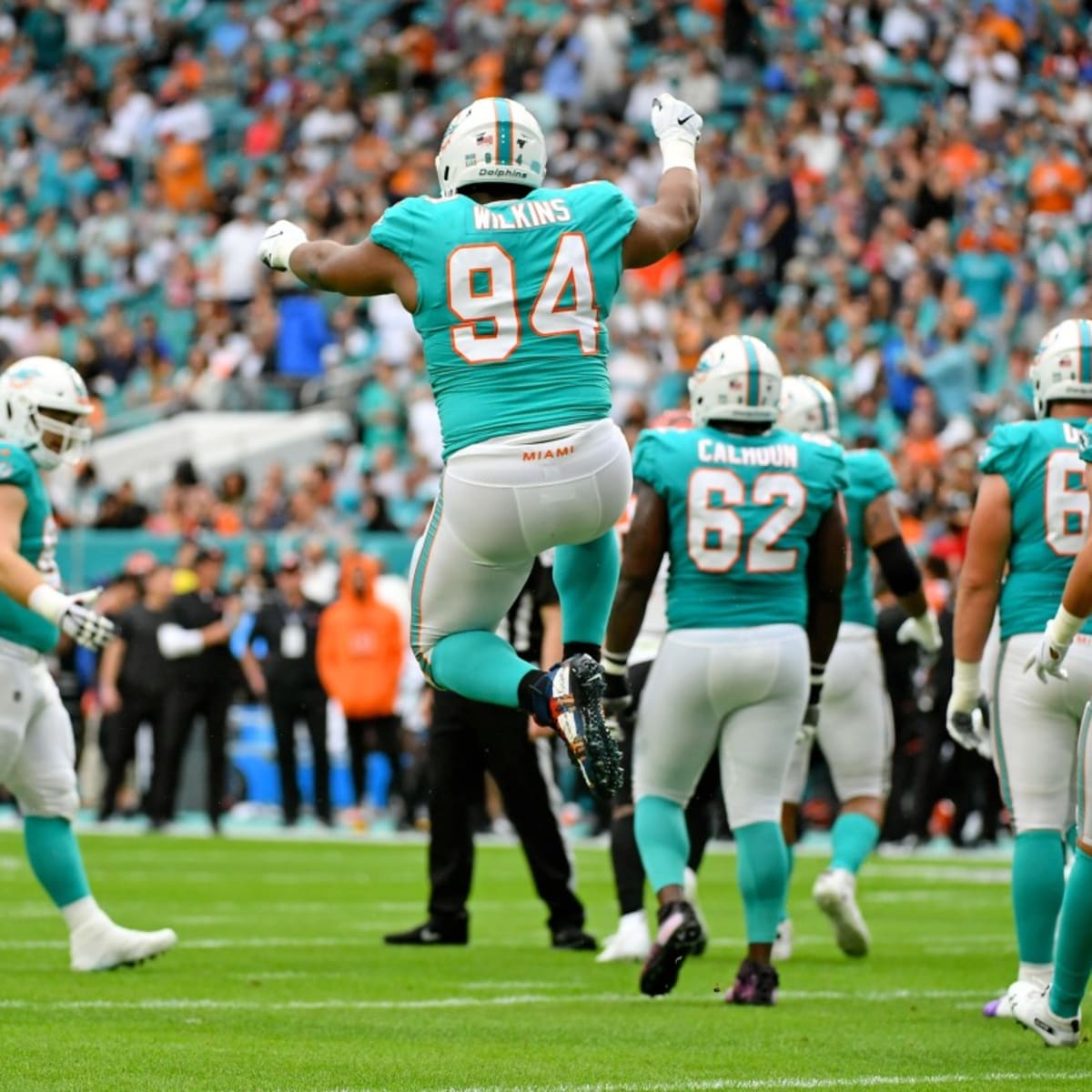 CBS Sports: Nothing in the NFL beats the Miami Dolphins' all-white throwback  jerseys - The Phinsider