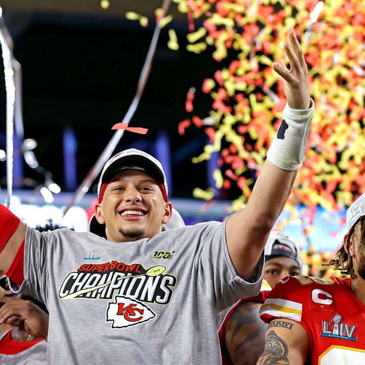 Mahomes, Mathieu leading Chiefs in voter registration drive - The