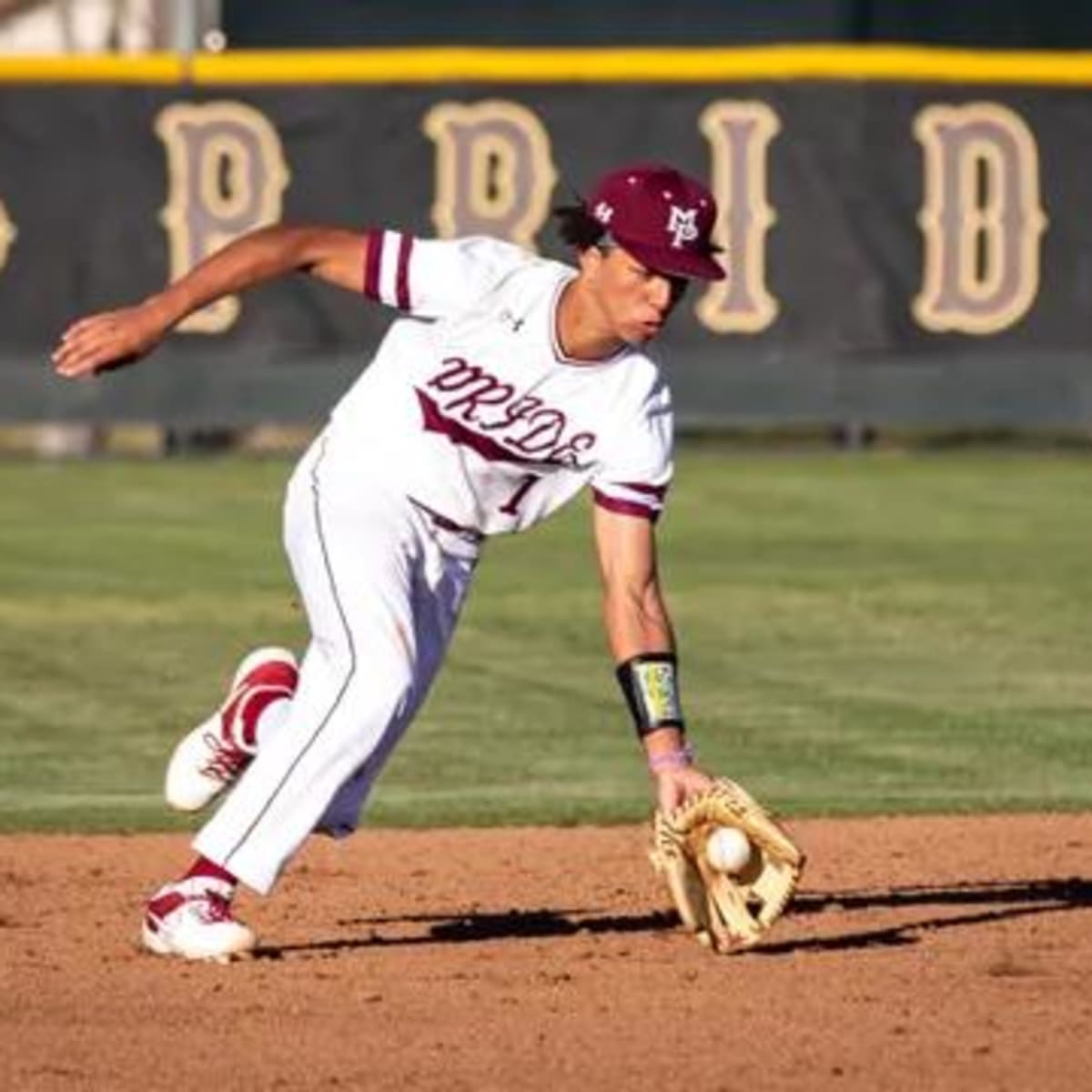Cleveland Indians Agree to Deal with First-Round Pick SS Carson Tucker -  Sports Illustrated Cleveland Guardians News, Analysis and More