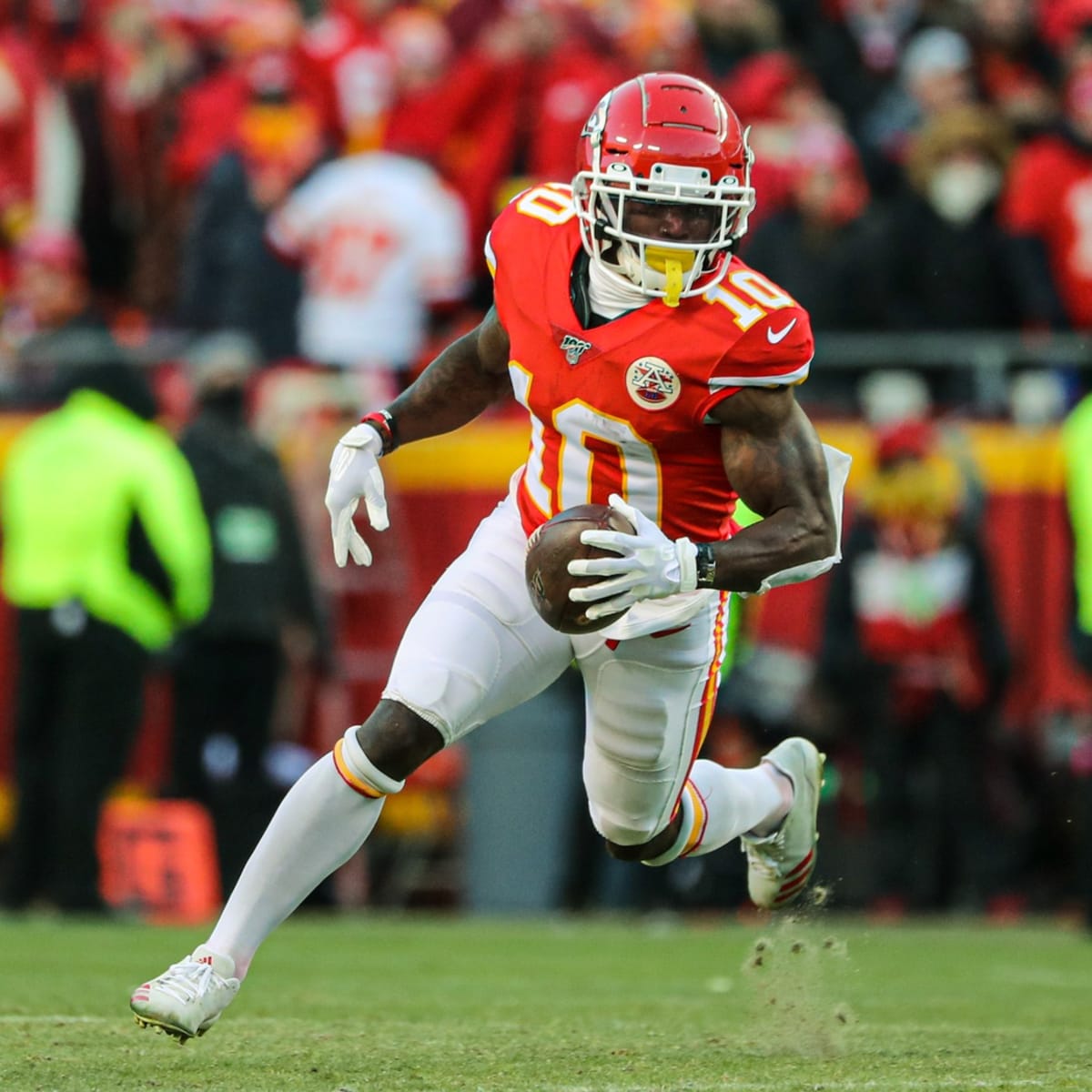 Kansas City Chiefs wide receiver Tyreek Hill wears a jersey and shoulder  patch to mark Salute to Service, before an NFL football game against the  Arizona Cardinals in Kansas City, Mo., Sunday