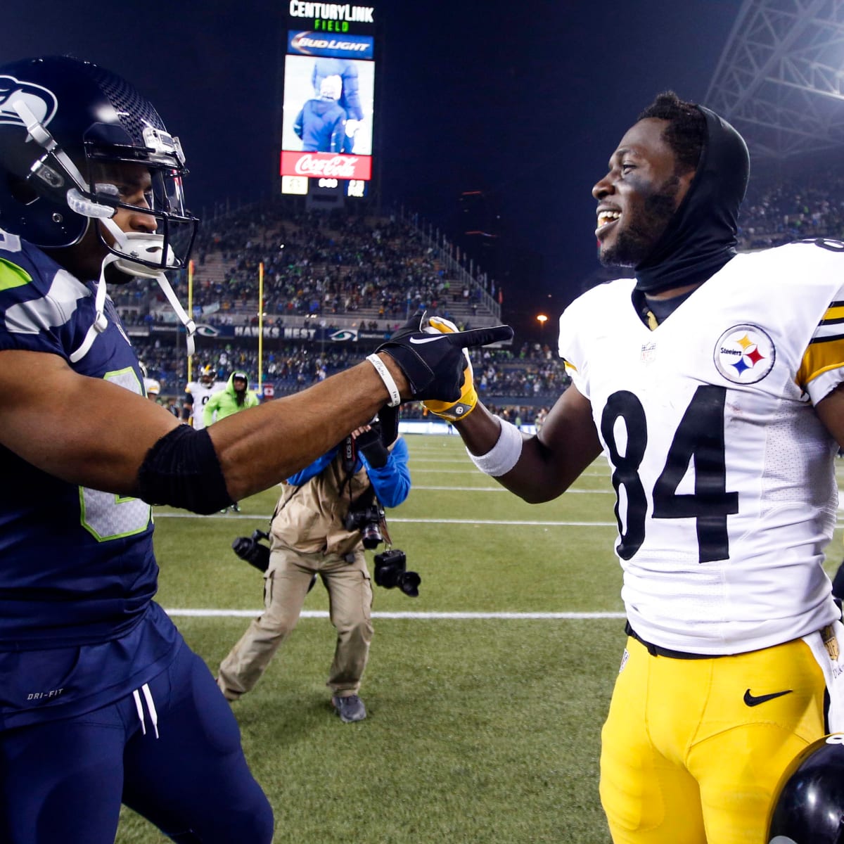 Seahawks Rumors: Russell Wilson Wants Antonio Brown; Marquise