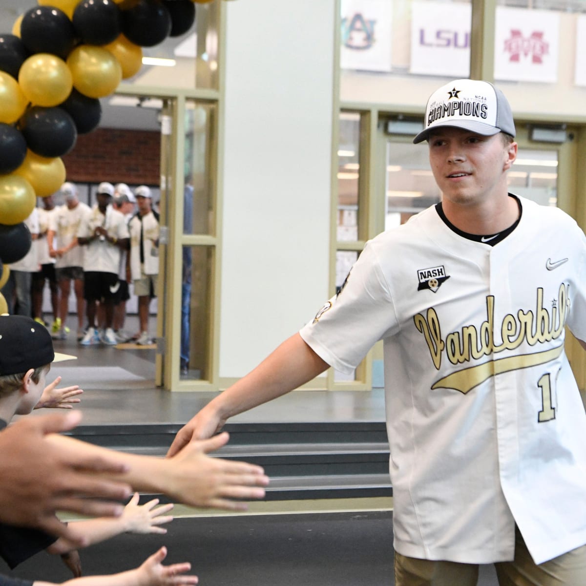 Vanderbilt baseball: Ethan Paul helps Commodores lead SEC in fielding