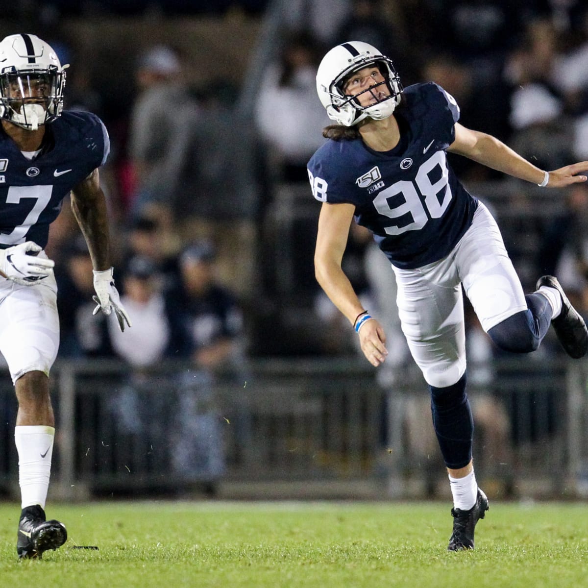 Honaker native Jordan Stout makes NFL debut