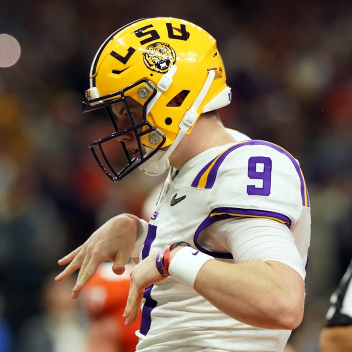 Cincinnati Bengals quarterback Joe Burrow Endorses Former LSU Tigers  Teammate Ja'Marr Chase - Sports Illustrated Cincinnati Bengals News,  Analysis and More