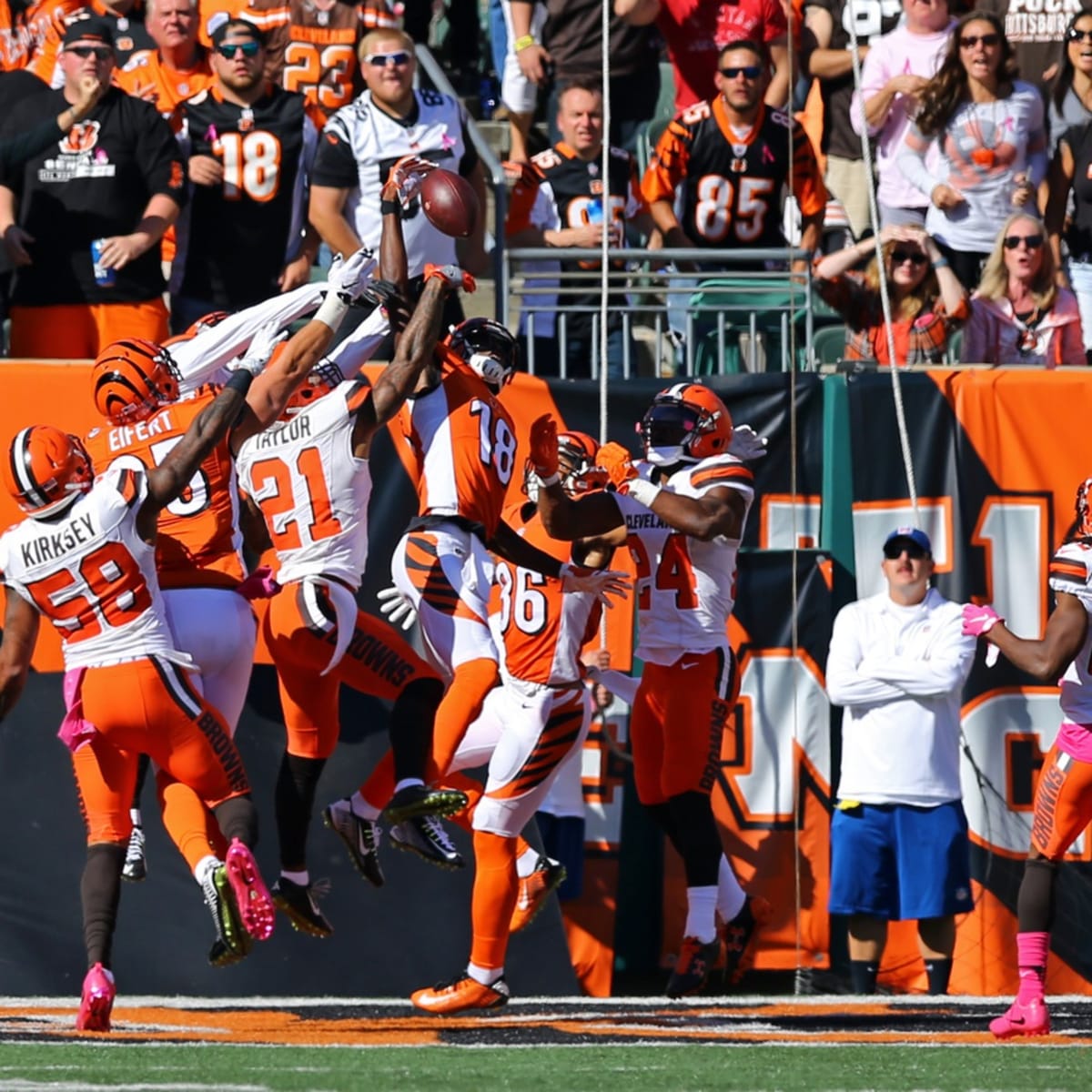 Jerome Simpson front flips a TD as Cincinnati Bengals beat