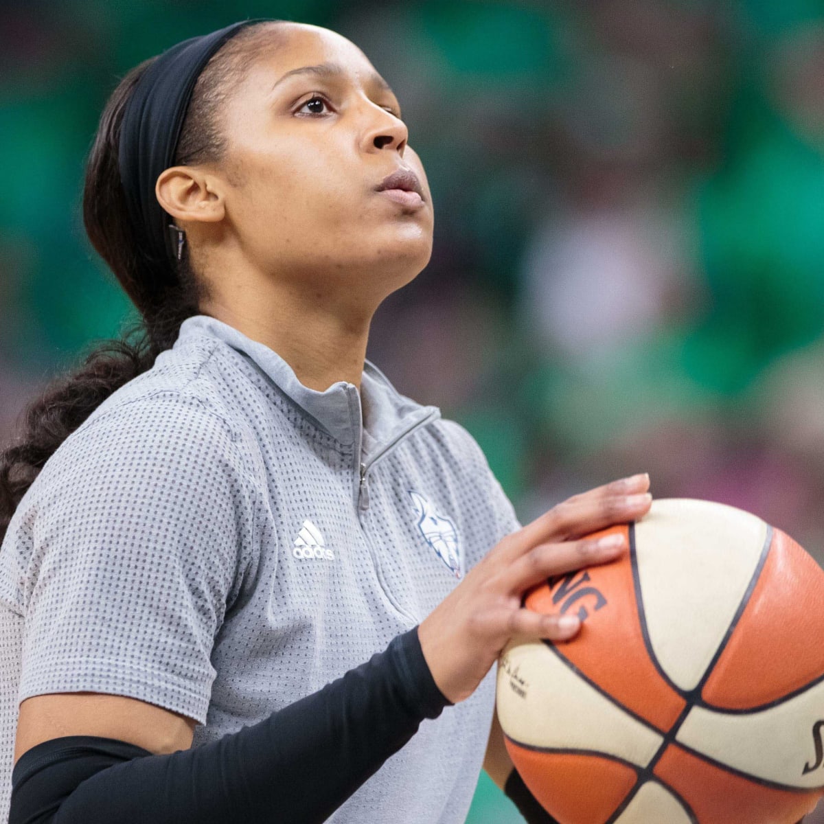 WNBA star Maya Moore and Jonathan Irons share wedding news - Good Morning  America