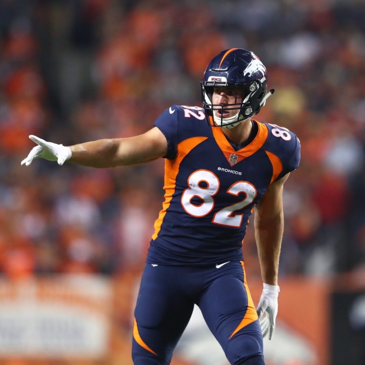 Denver Broncos tight end Jeff Heuerman (82) takes part in drills