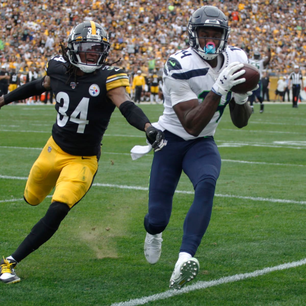 Seahawks beat Steelers 28-26 in first road game of the season