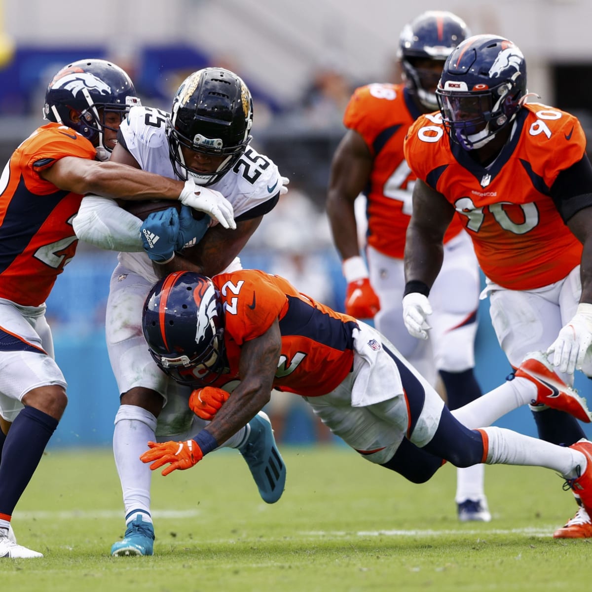 Lack of run game, defensive failures to blame for Broncos' 0-2 start, Sports