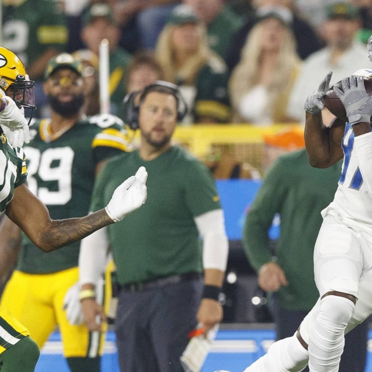 Lions vs. Packers final score: Detroit's lead slips away with second-half  mistakes, lose 35-17 - Pride Of Detroit