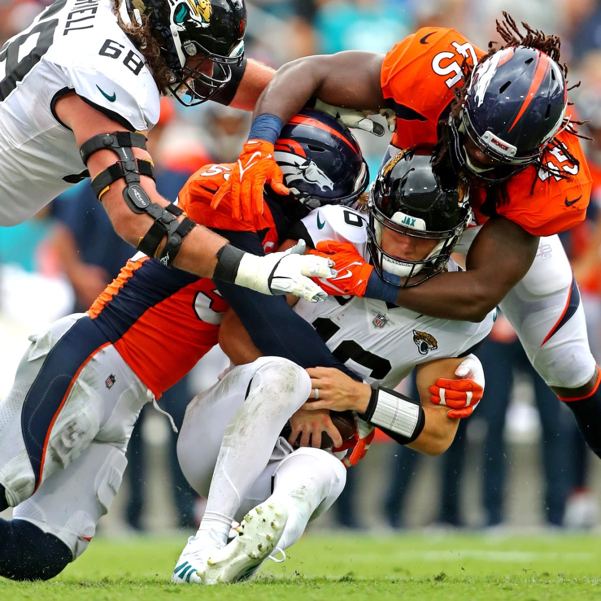 Denver Broncos Player Grades from Week 2's Crushing 35-33 Loss to  Washington Commanders - Sports Illustrated Mile High Huddle: Denver Broncos  News, Analysis and More