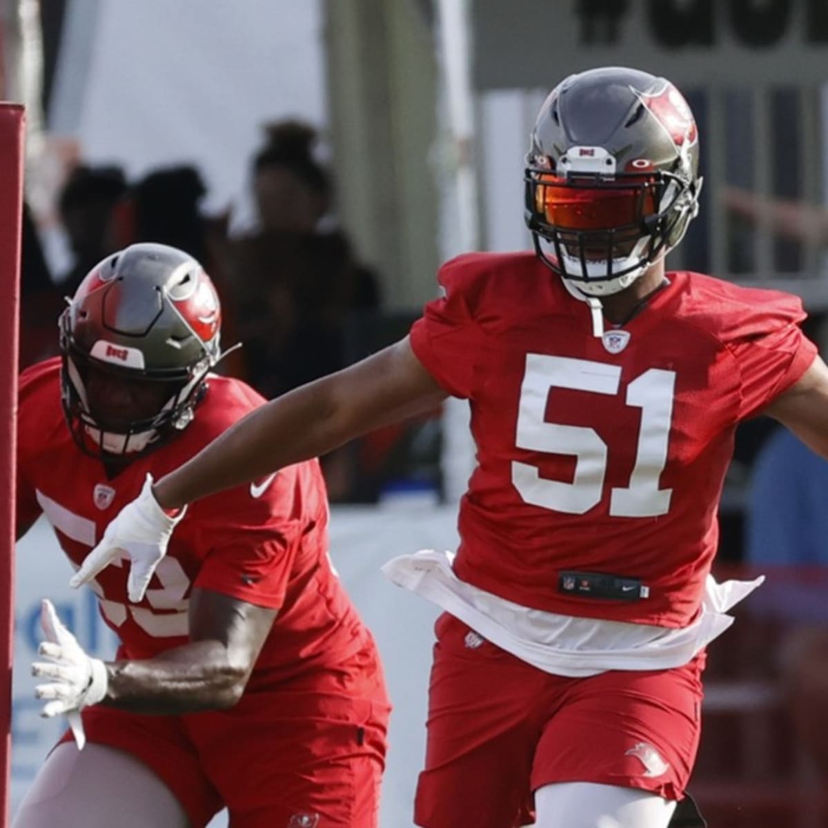 Bucs' Kevin Minter, Travis Jonsen on COVID-19 list