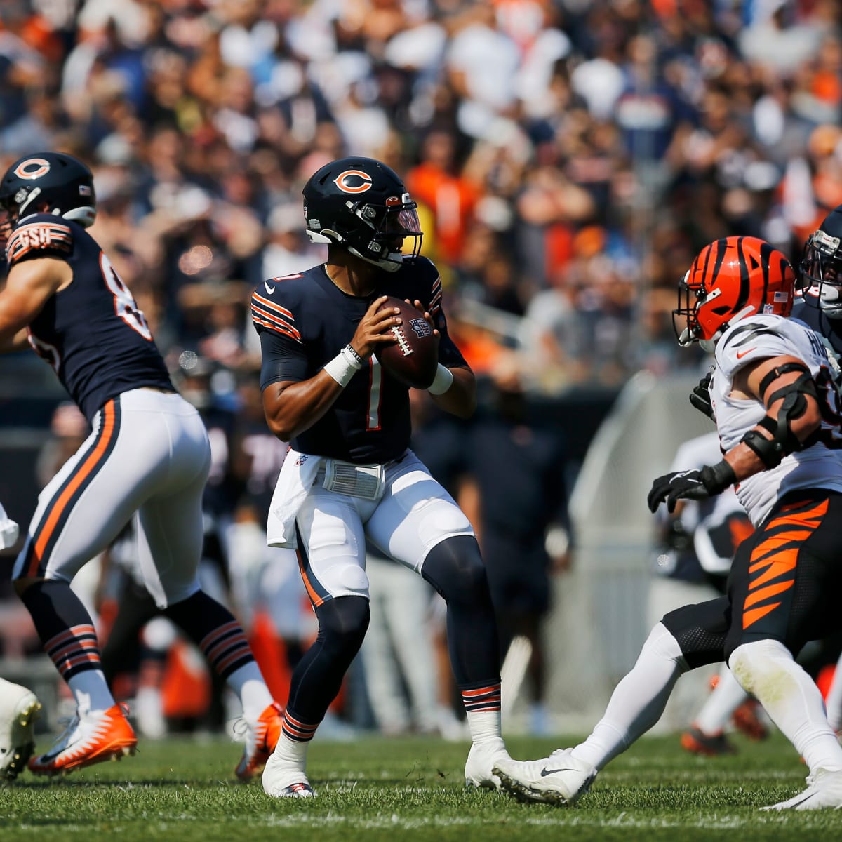 Chicago Bears QB Justin Fields to make 1st NFL start against Cleveland  Browns Sunday replacing injured Andy Dalton - ABC7 Chicago