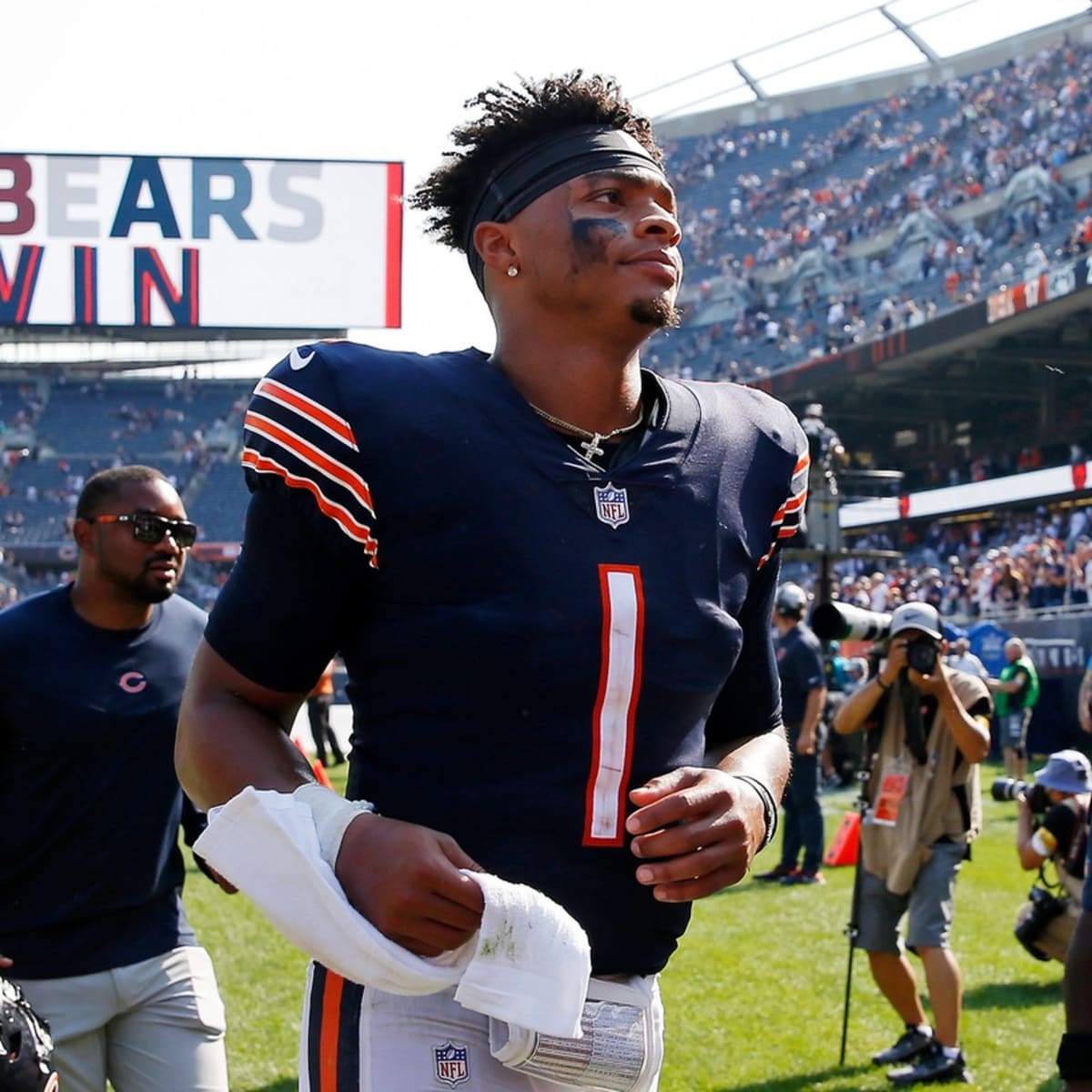 NFL: Bears' Fields set for debut vs. Browns