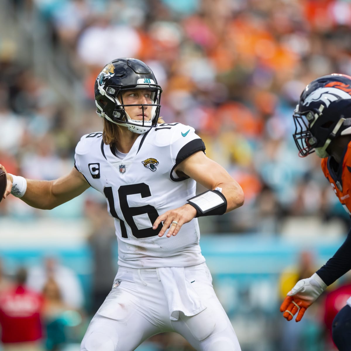 Broncos 23, Jaguars 13: Lawrence Throws 2 INTs in Losing Effort at Home -  Sports Illustrated Jacksonville Jaguars News, Analysis and More