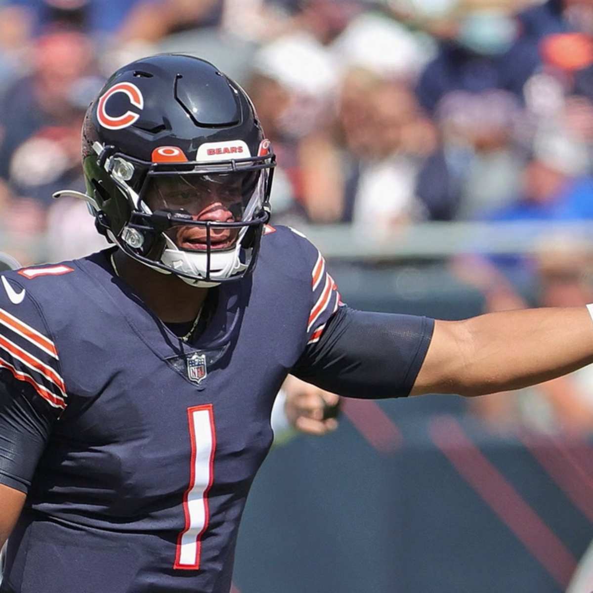 Bears' shoddy turf for preseason opener draws criticism, even from Bears  players