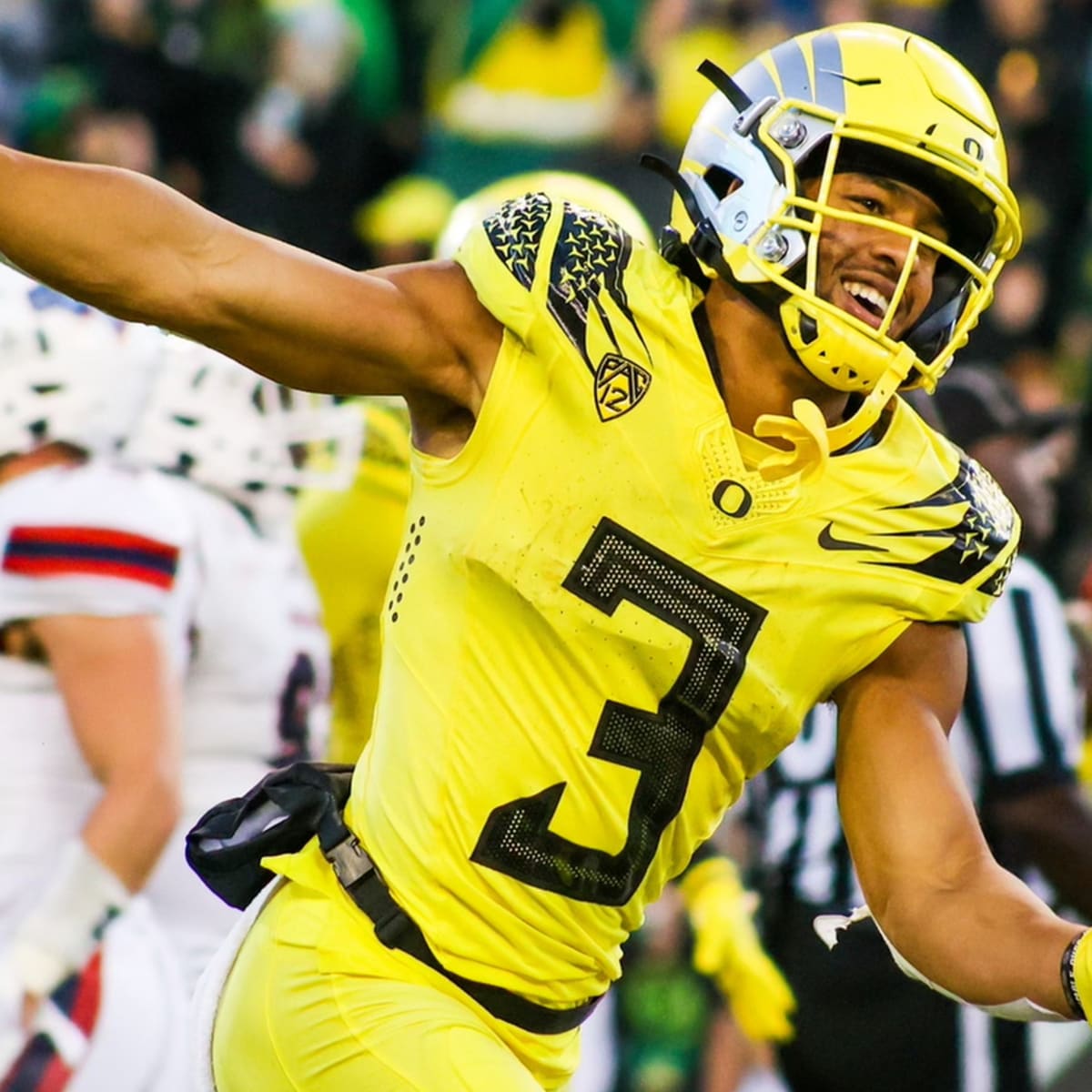 Oregon Football Releases New Uniform Combination for Ohio State Matchup -  Sports Illustrated Oregon Ducks News, Analysis and More