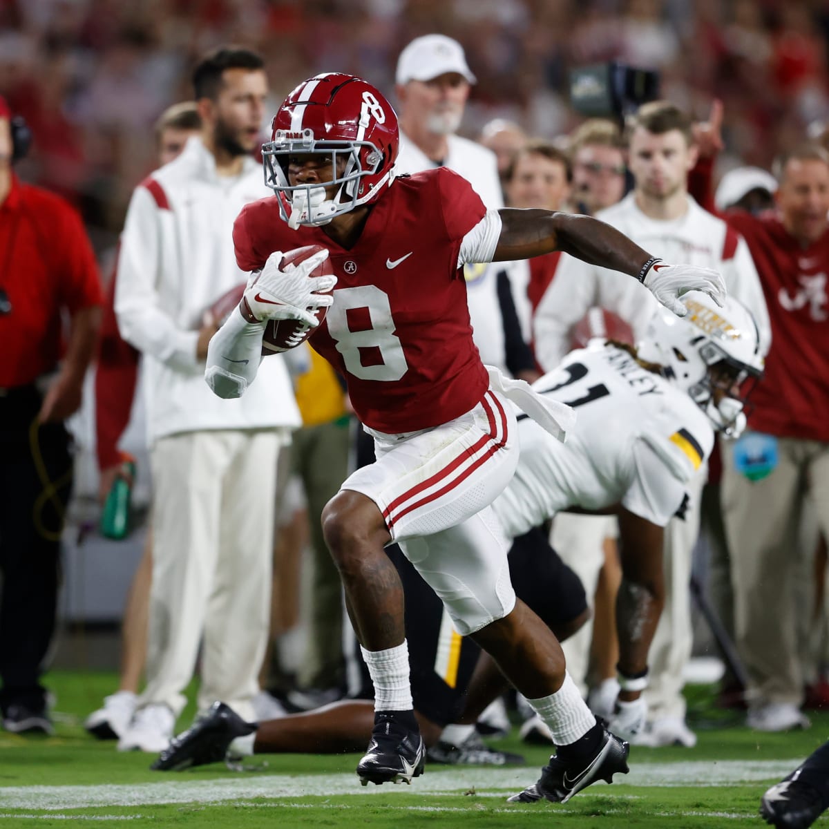 Alabama WR John Metchie III moves atop CFL Draft rankings