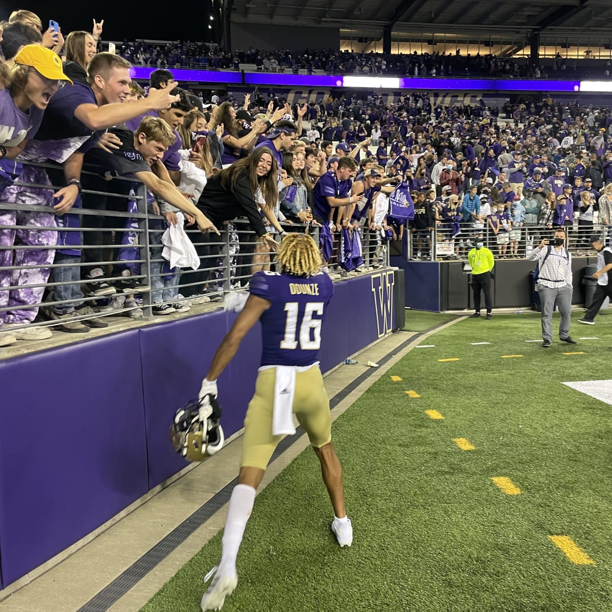 Young tight end Otton continues to impress UW coaches