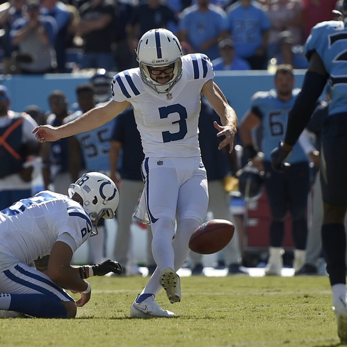 Eason, Colts eke past Vikings 12-10; offenses need more work