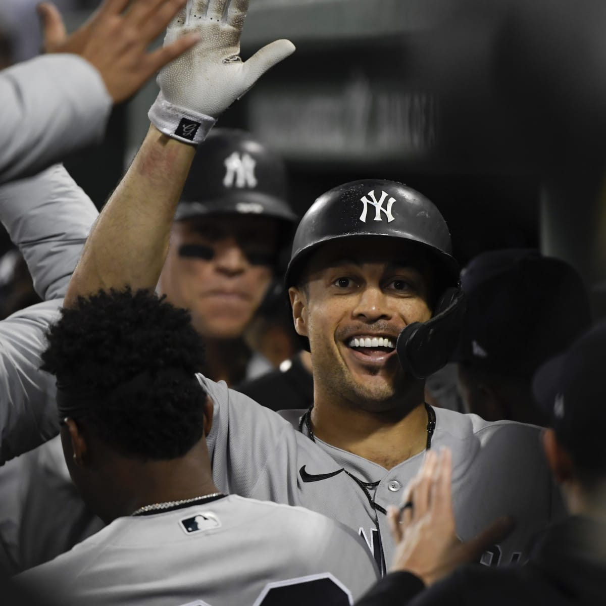 Giancarlo Stanton's 452-foot grand slam sinks Boston Red Sox, Yankees pull  even in AL Wild Card standings 